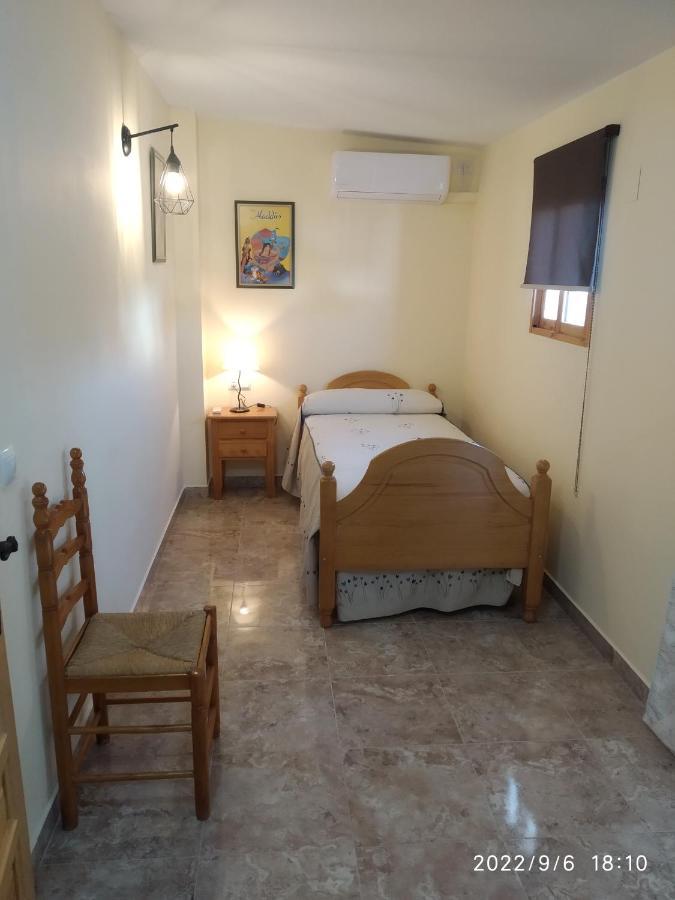Casa Miguel Y Petra Villa Peal De Becerro Luaran gambar