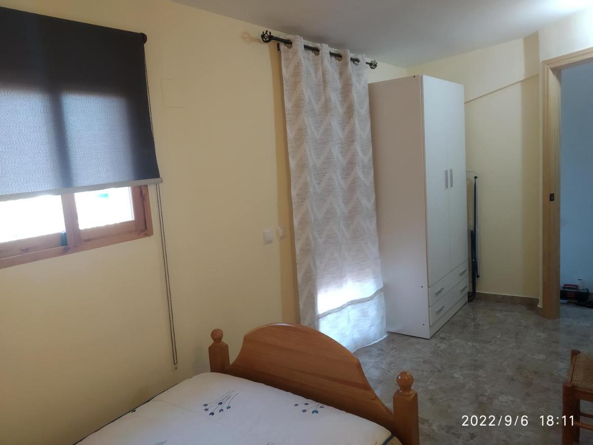 Casa Miguel Y Petra Villa Peal De Becerro Luaran gambar
